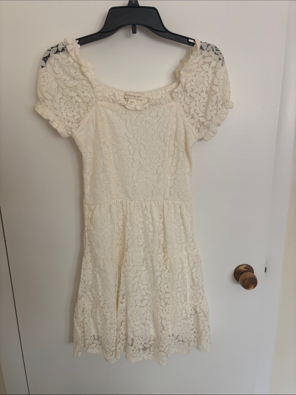 Cream Lace Puff Sleeve Casual Dress